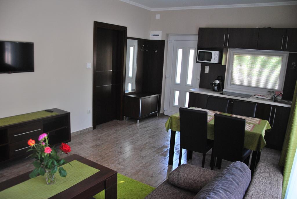 Panyi Apartman Siófok Rom bilde